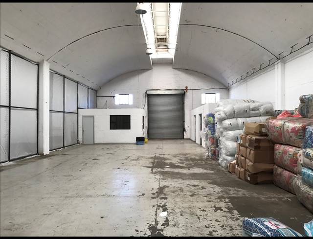 395M² FACTORY TO LET IN BEACONVALE